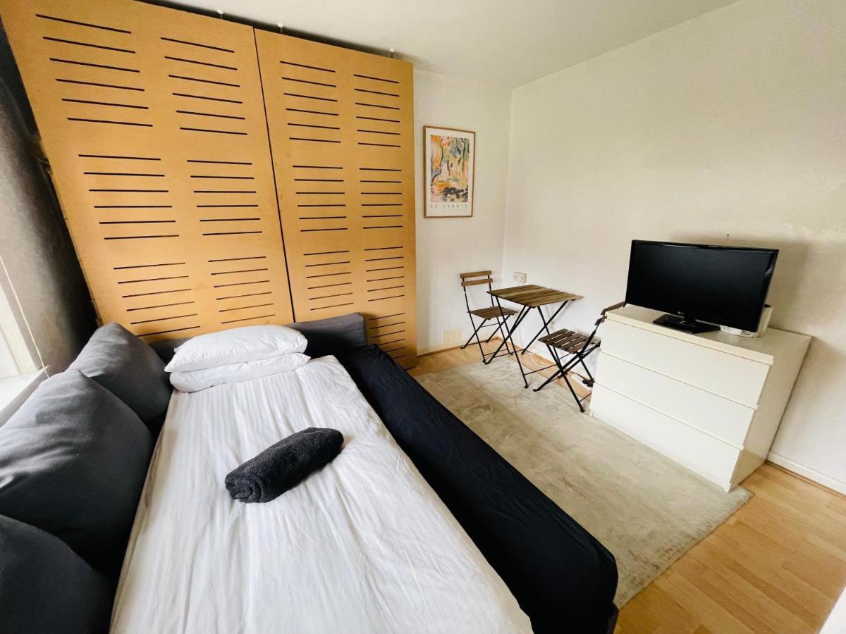 Apartment Spare In Peaceful Neighbourhood Near The Centre Of *